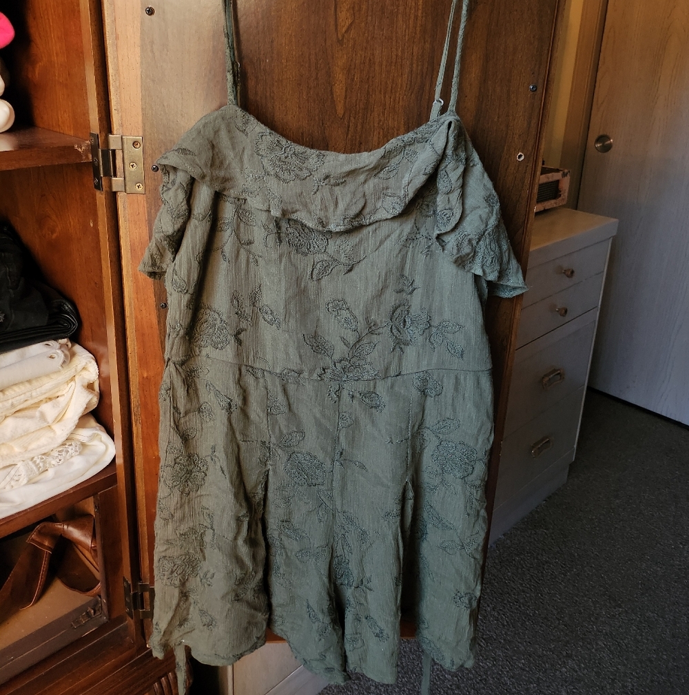 Francesca's Collections Olive Floral Romper